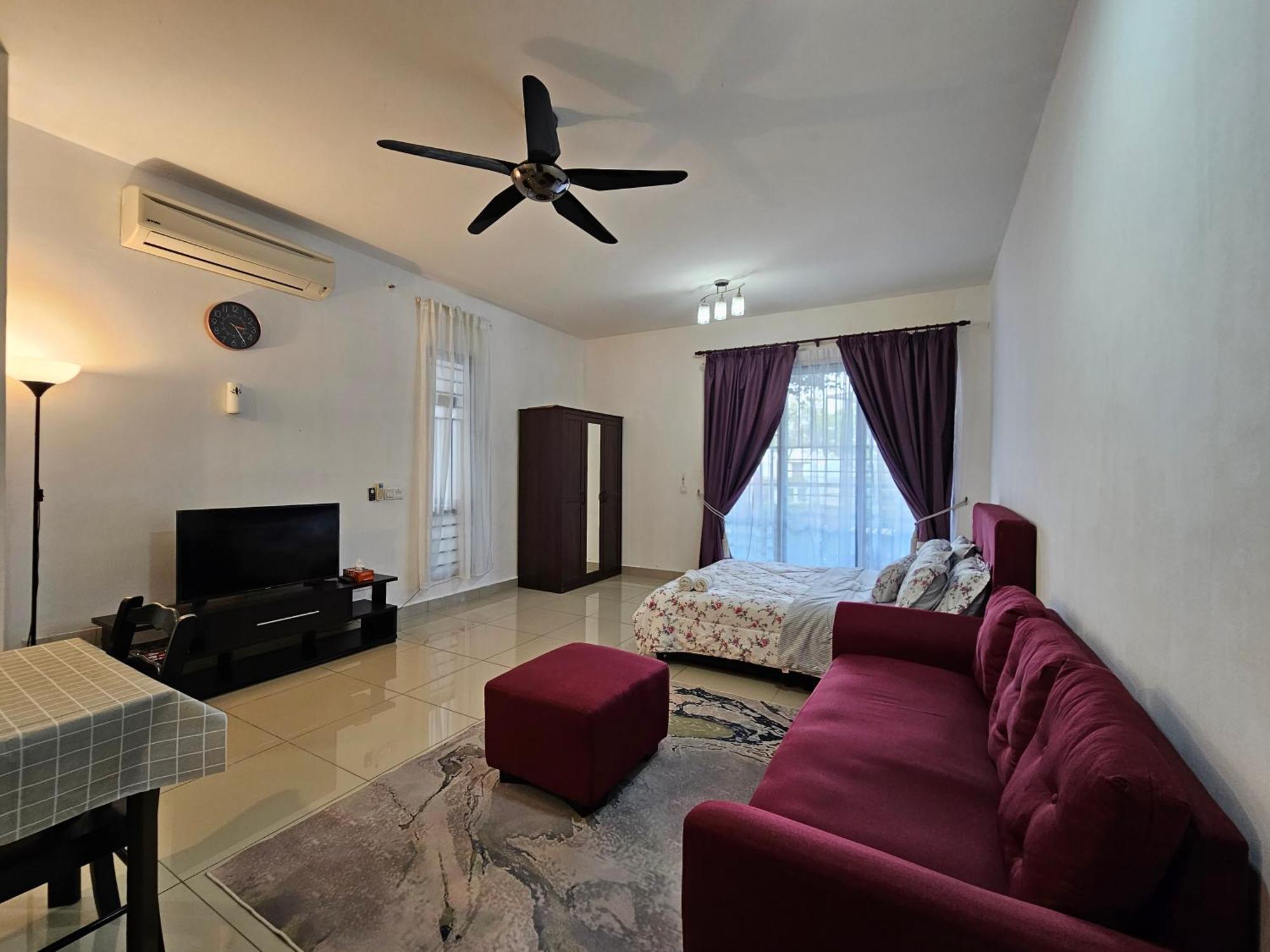 Urban 360 Studio By La Ritz バトゥ洞窟 エクステリア 写真